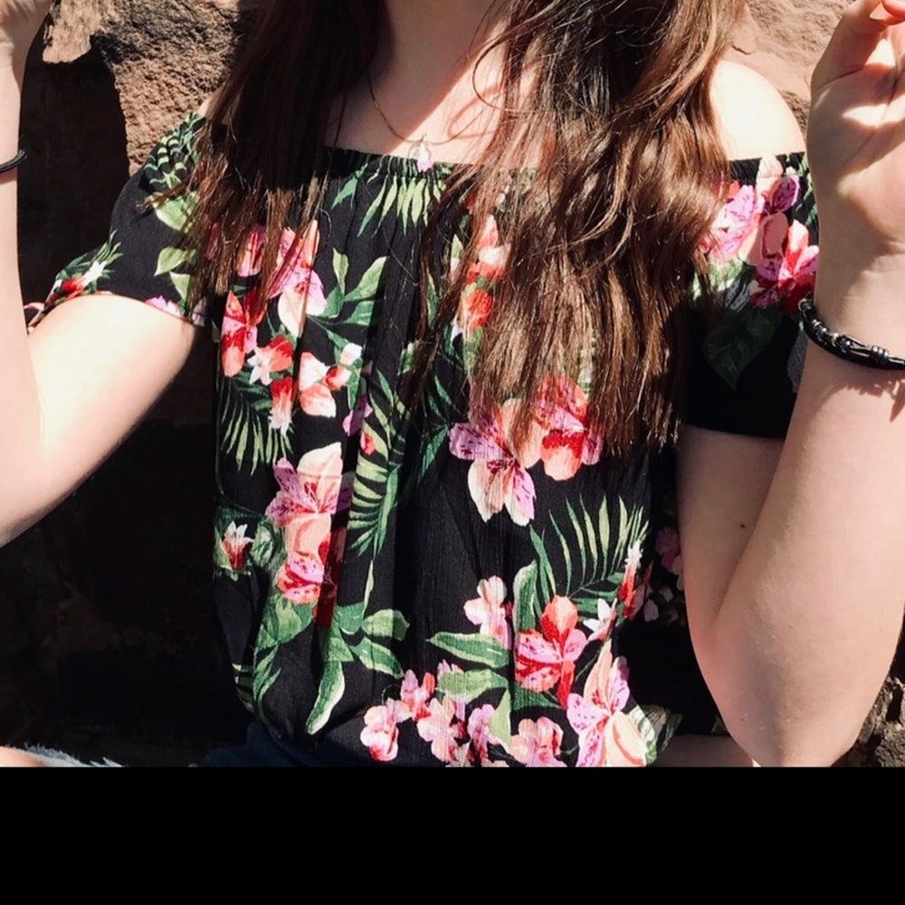 Floral off the shoulder crop top